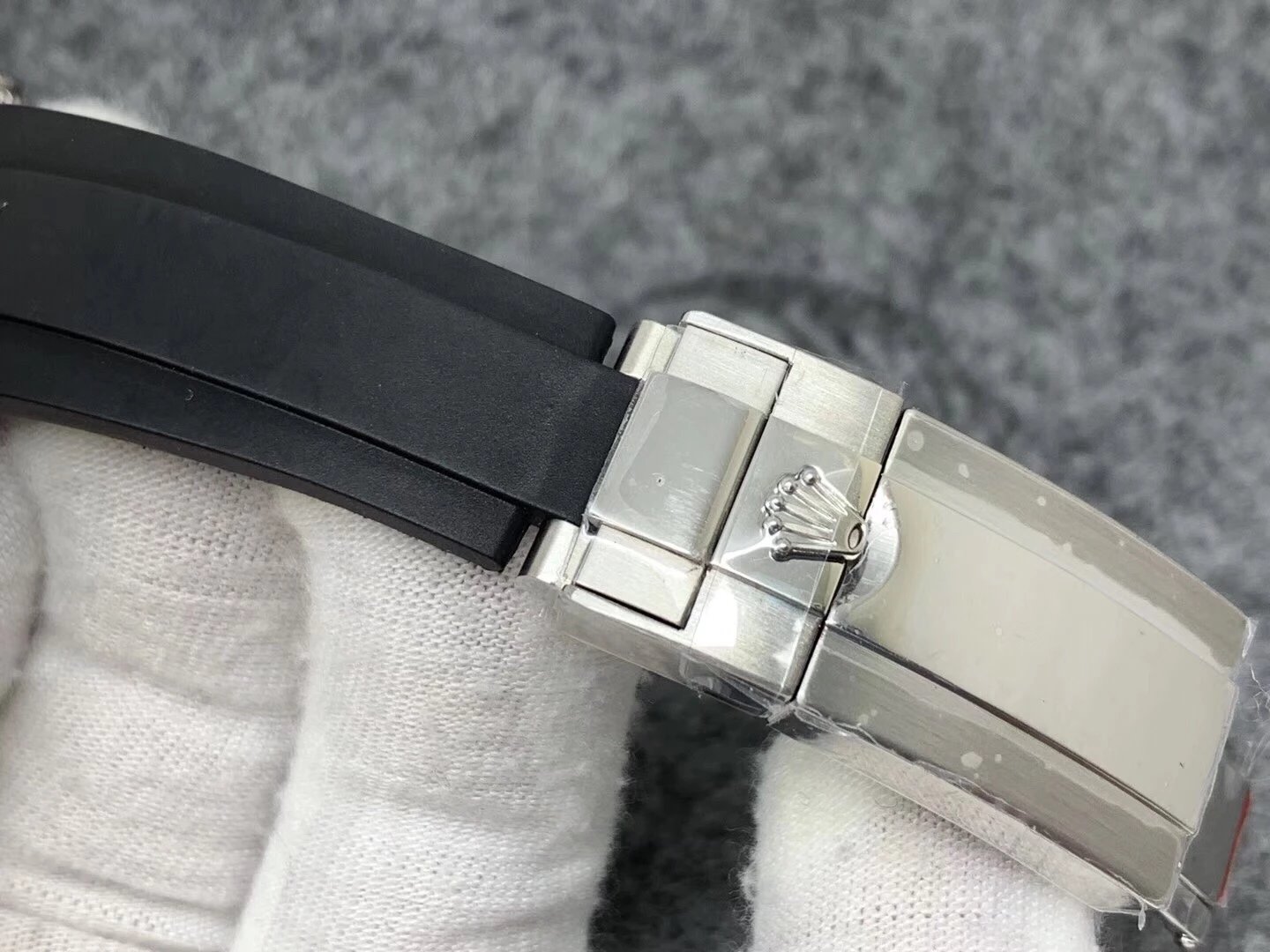 black daytona rubber strap